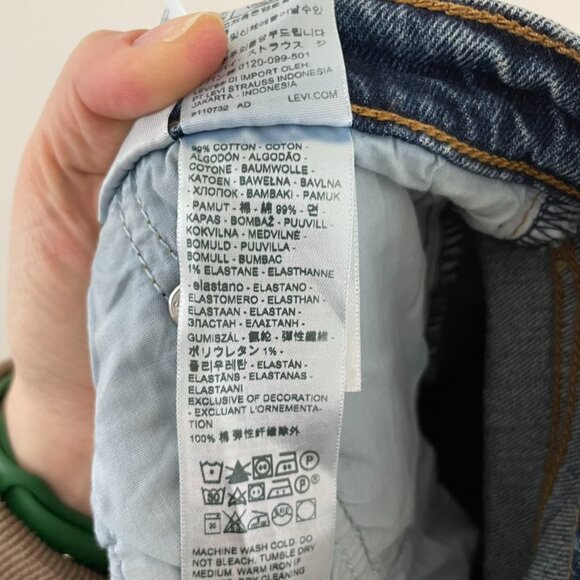 Levi's Dark Wash Denim Ribcage Straight Jeans Size 30 - Picture 4 of 6